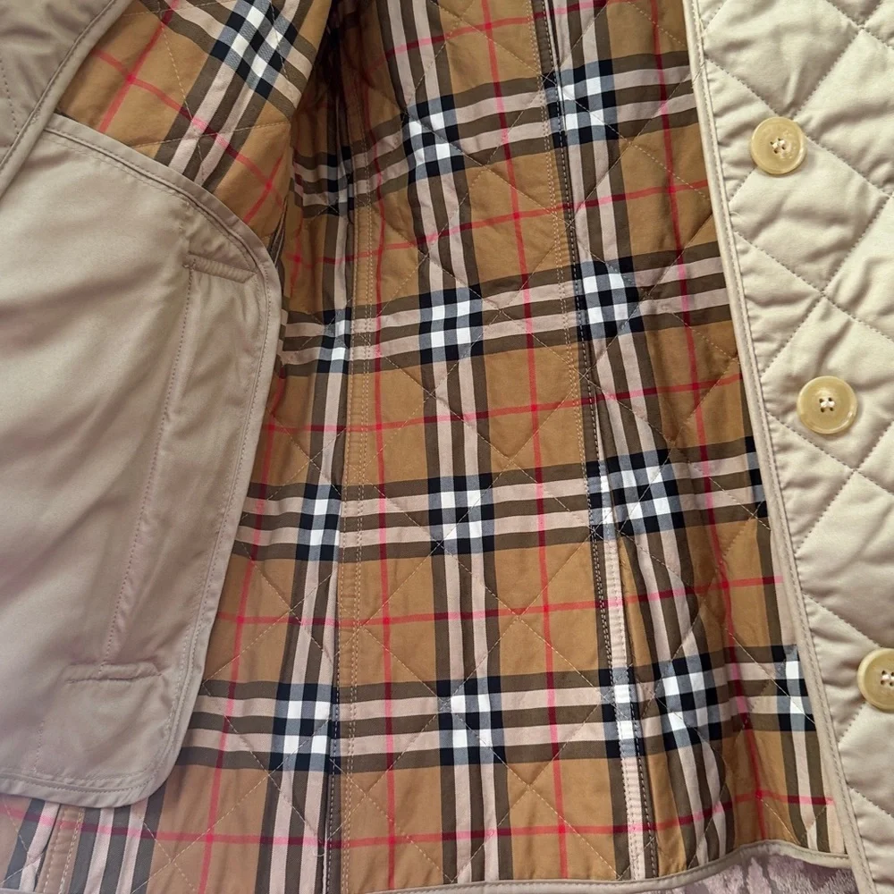 Burberry Tan Quilted Plaid Jacket Size Medium - Picture 4 of 11